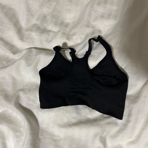 Old Navy Black Ruched Sport Bra - size small - Picture 2 of 3